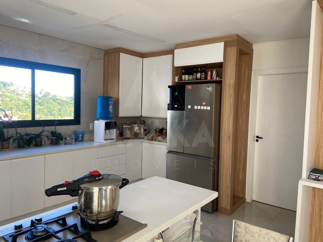 Casa, 4 quartos, 270 m² - Foto 10