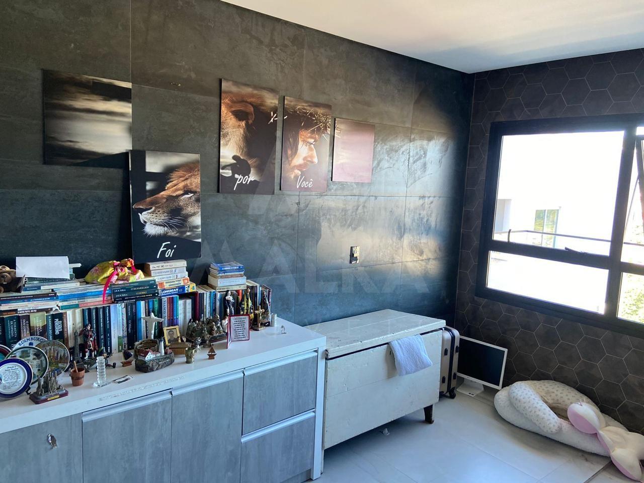 Casa, 4 quartos, 270 m² - Foto 32