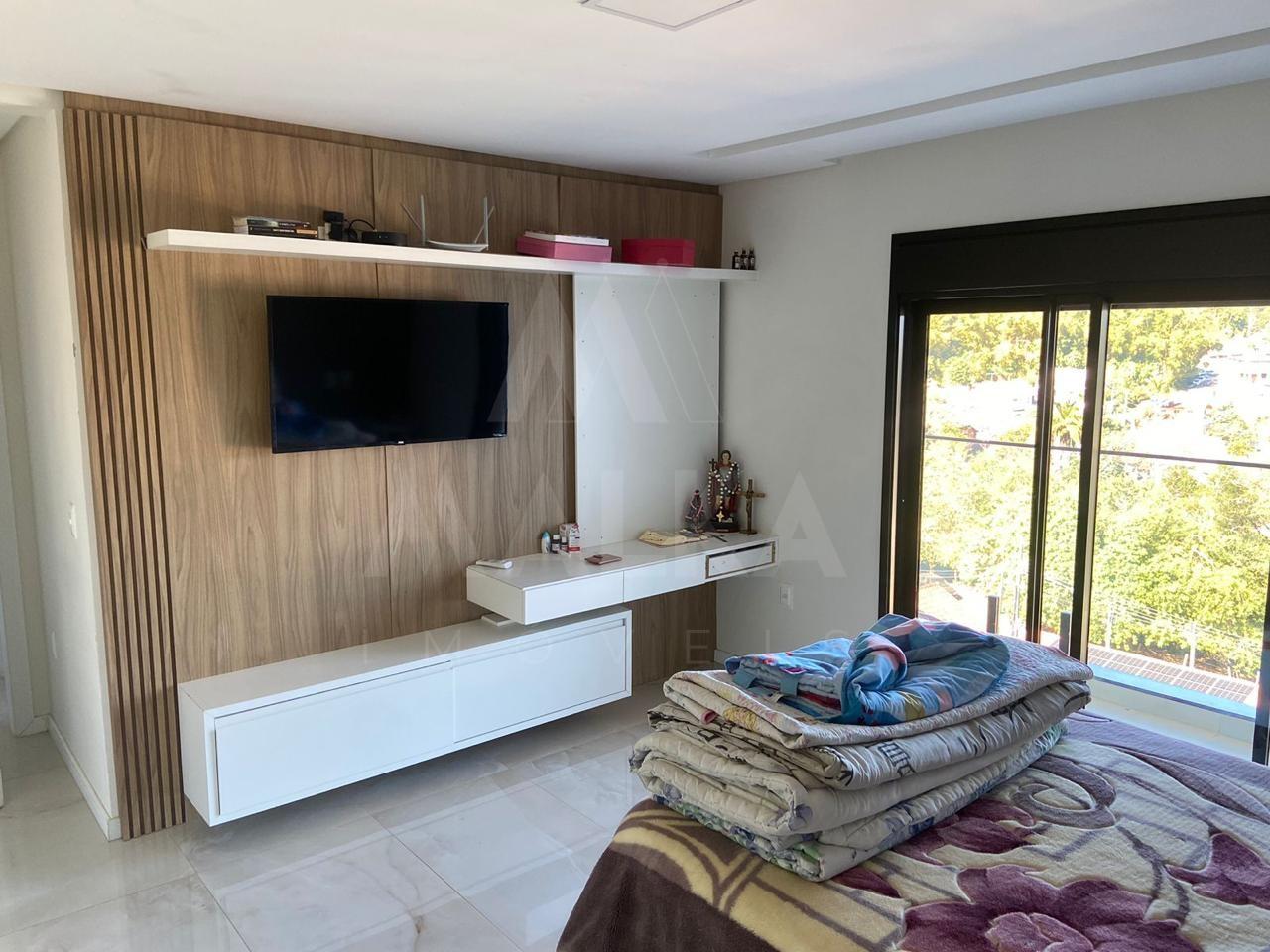 Casa, 4 quartos, 270 m² - Foto 40