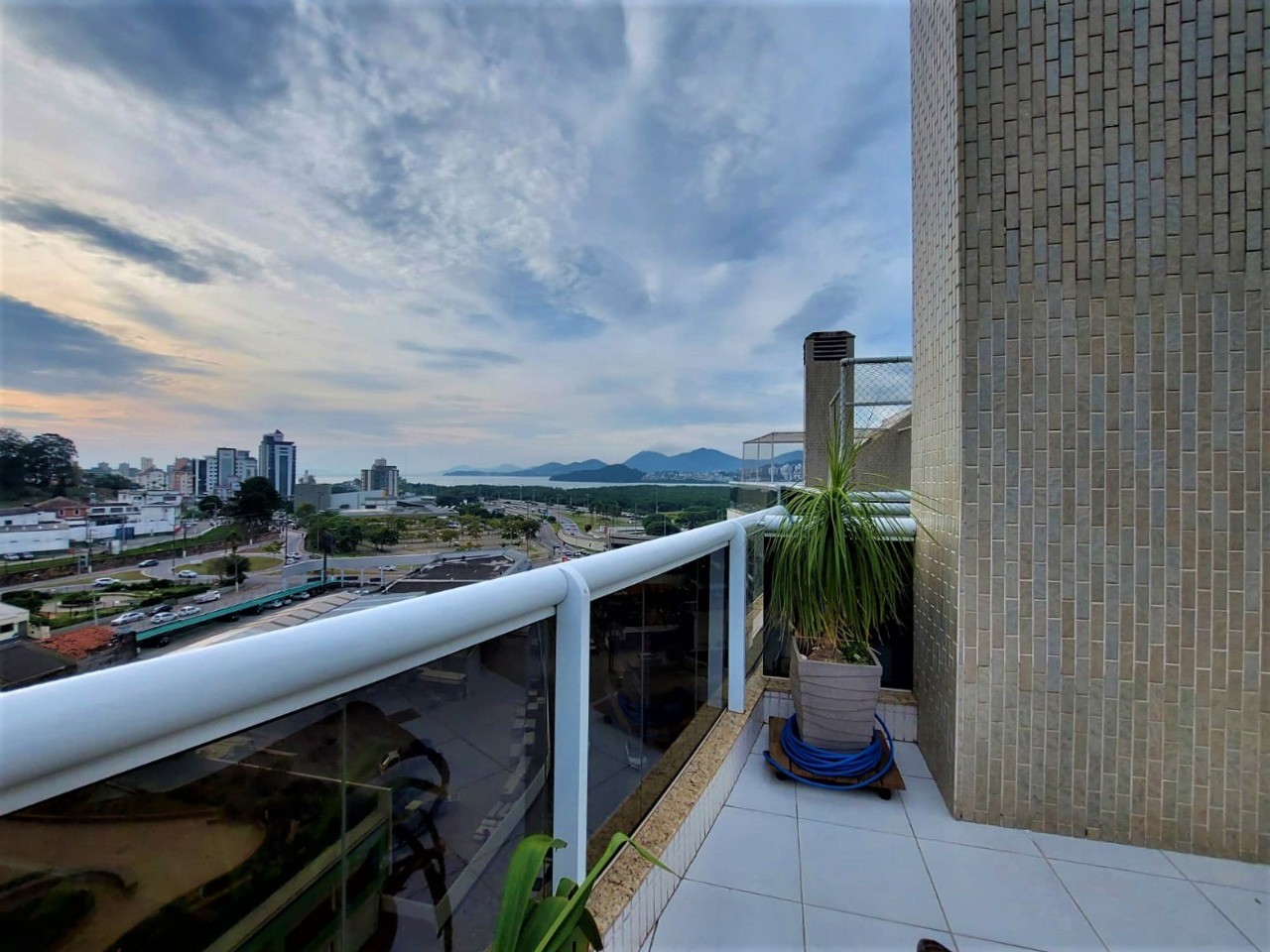 Cobertura, 4 quartos, 166 m² - Foto 1