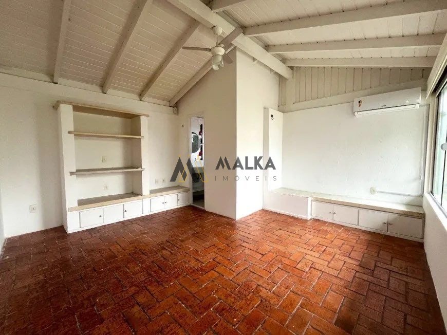 Casa, 5 quartos, 200 m² - Foto 14