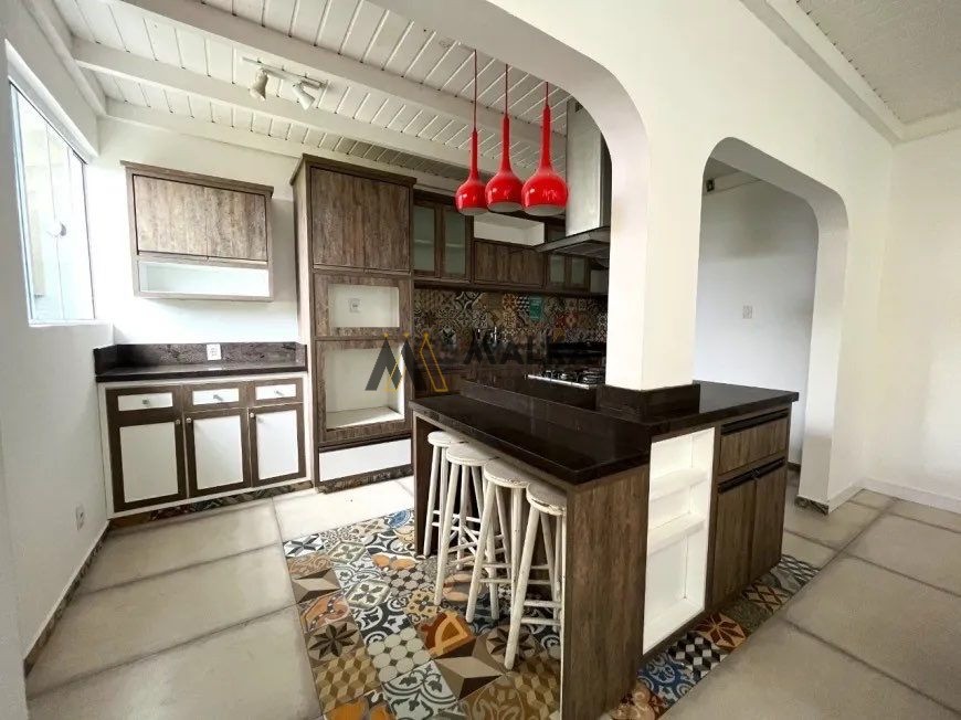 Casa, 5 quartos, 200 m² - Foto 3