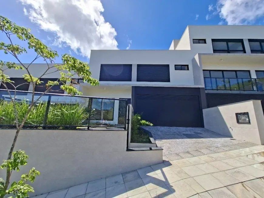 Casa, 3 quartos, 174 m² - Foto 1