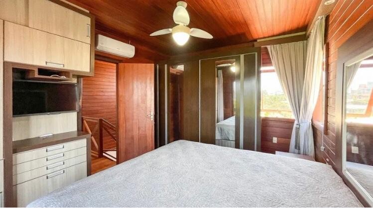 Casa, 3 quartos, 264 m² - Foto 47