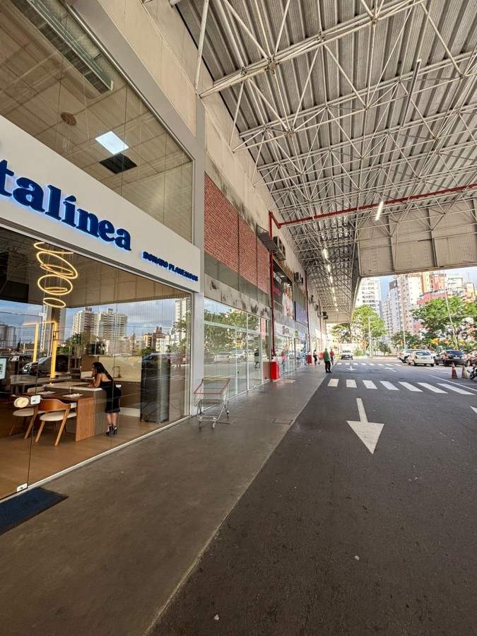 Loja-Salão, 208 m² - Foto 1