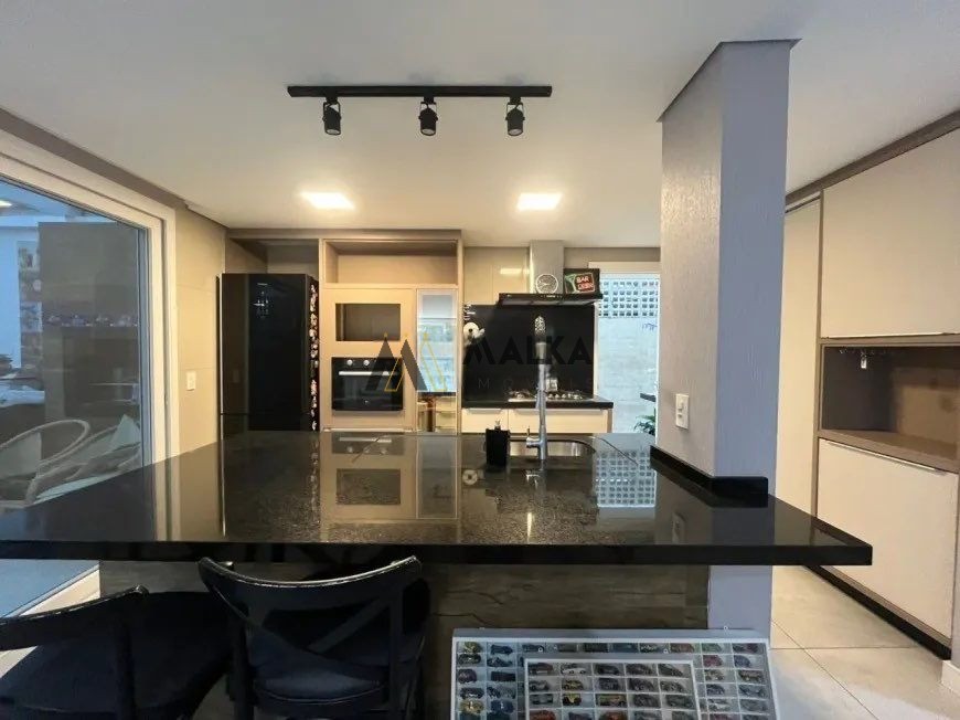 Casa, 3 quartos, 230 m² - Foto 9