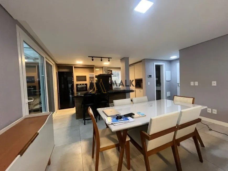 Casa, 3 quartos, 230 m² - Foto 1