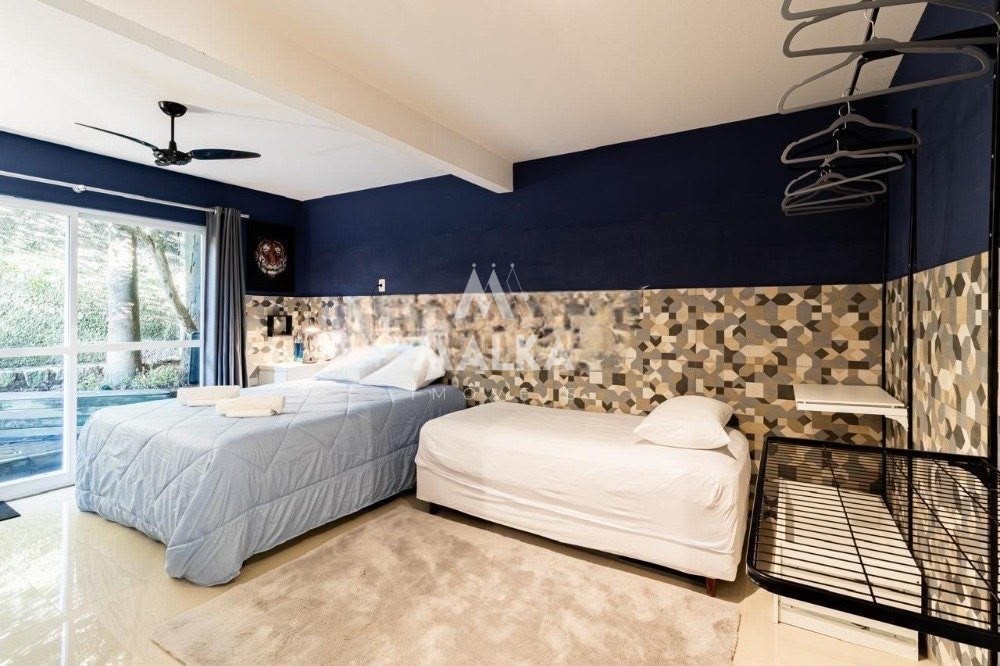 Casa, 4 quartos, 200 m² - Foto 25