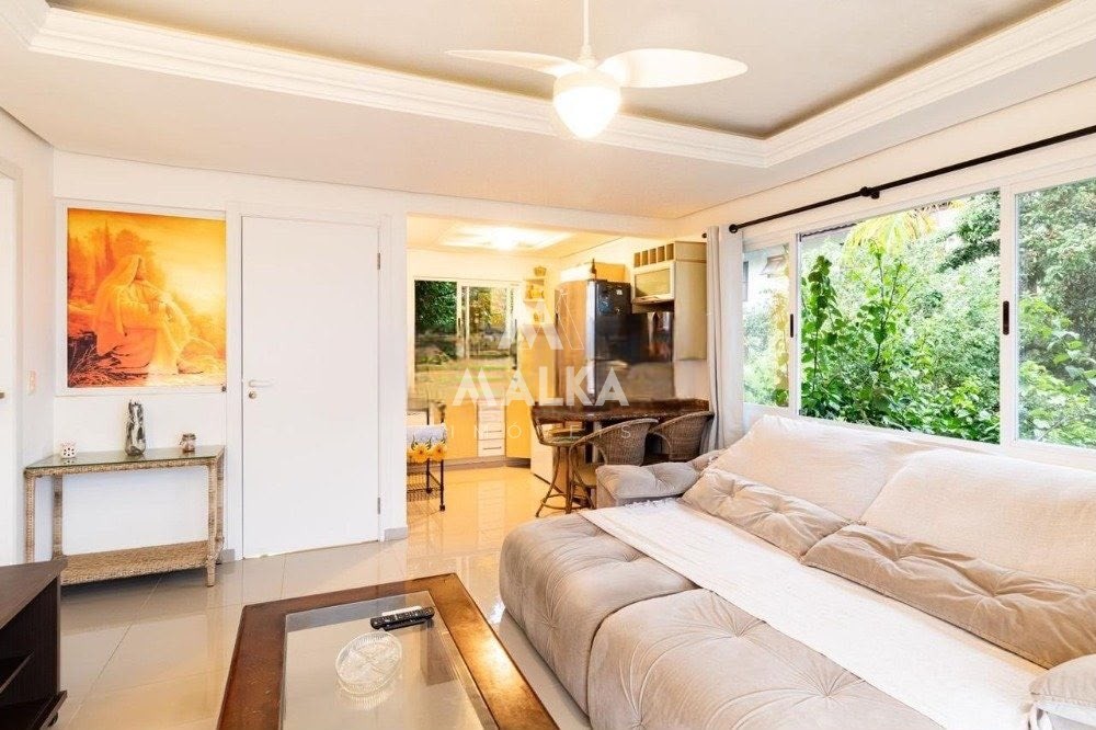 Casa, 4 quartos, 200 m² - Foto 1