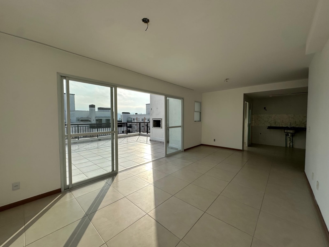 Cobertura, 3 quartos, 182 m² - Foto 2
