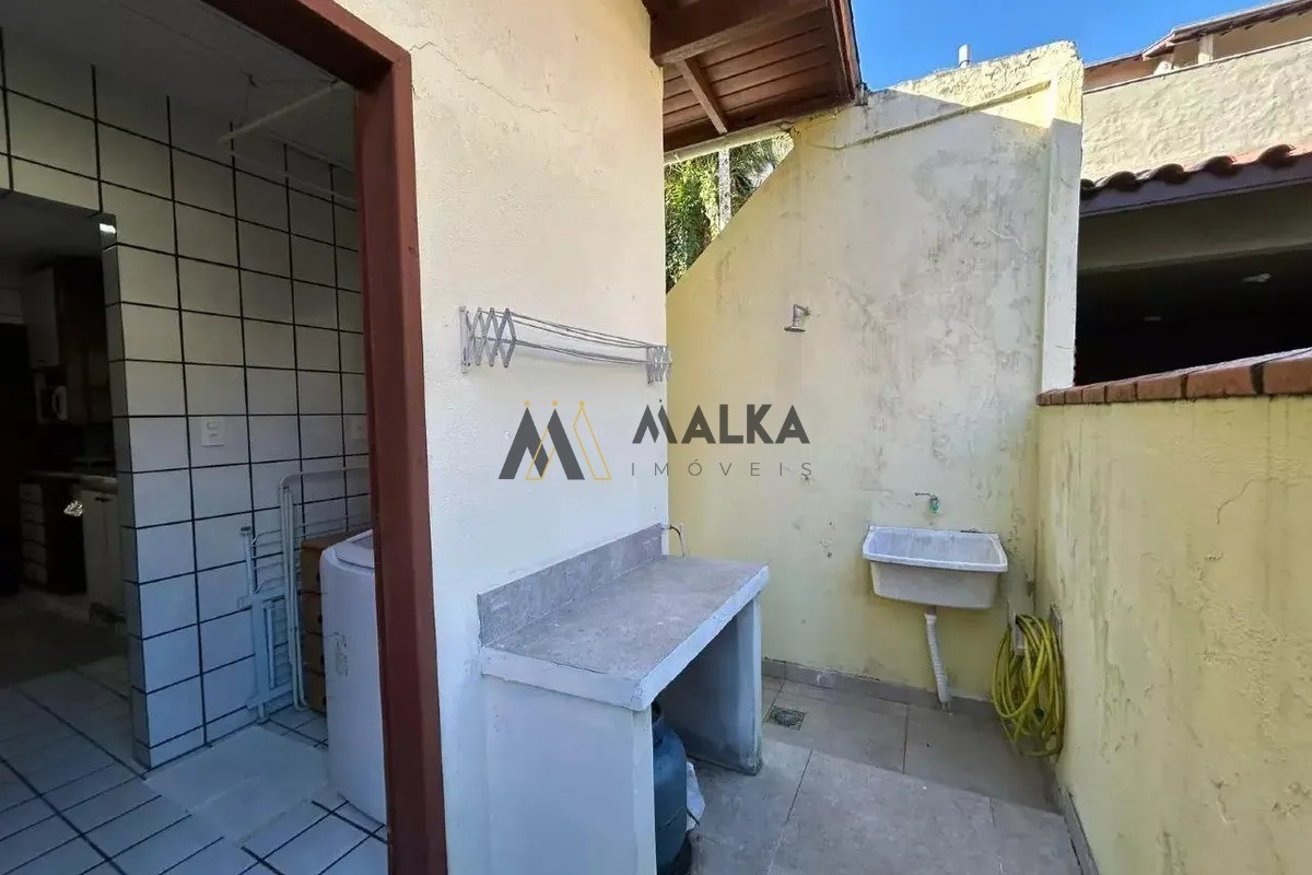 Casa, 5 quartos, 282 m² - Foto 35